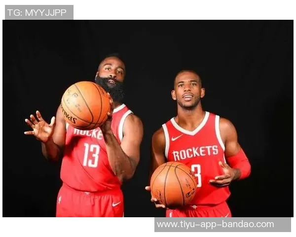 哈登称赞火箭重建成效显著KD与新星们展现出色表现